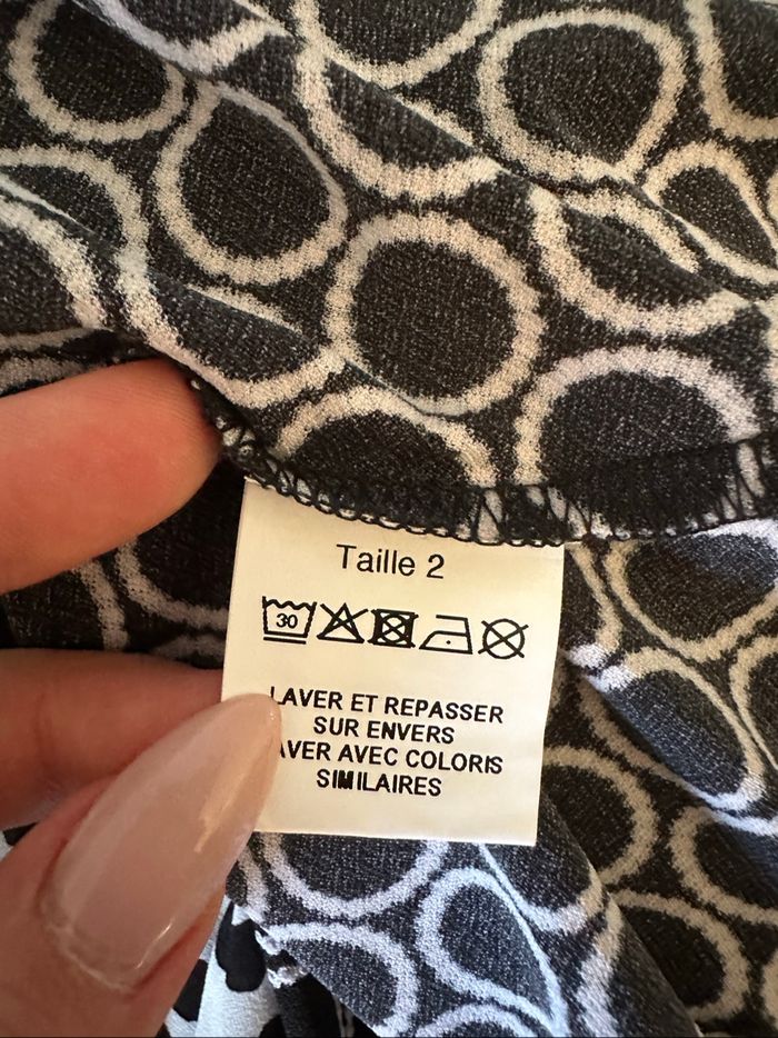 Blouse bariolée ronds noire et blanche Christine Laure T2 42/44 XL/XXL - photo numéro 9