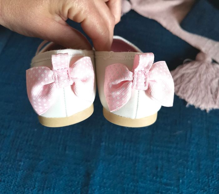 chaussures / sandales fille en pointure 27 - photo numéro 2
