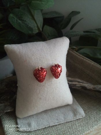 Boucles d'oreilles fraises 🍓.