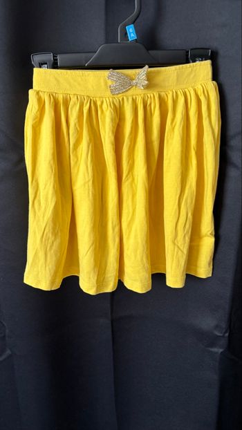 🌼 Jupe jaune KIABI – 8 ans (126/131 cm) 🌼