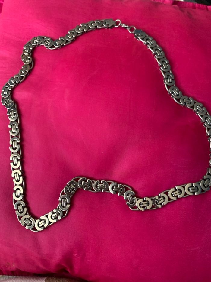 Magnifique collier en argent  véritable