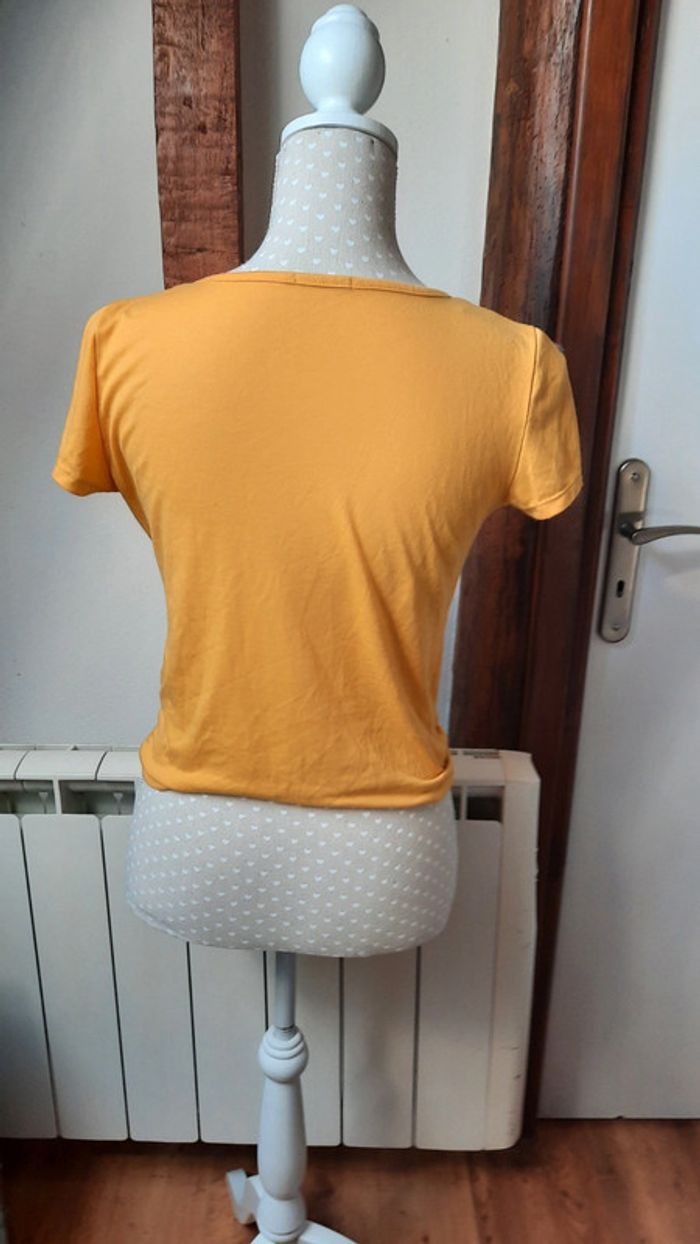 Tee-shirt avec nœuds - photo numéro 3