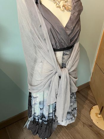 Robe et châle cérémonie S/M