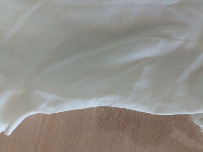 Vieille robe blanche - photo numéro 7