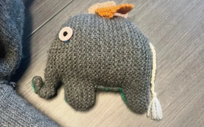 Éléphants fait main en tricot - photo numéro 3