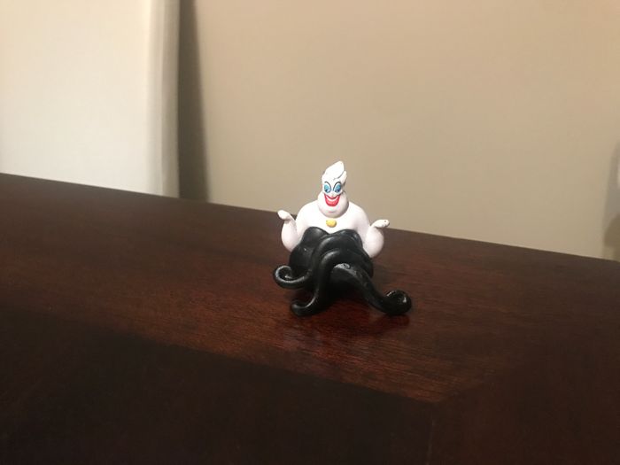 Figurine mini ursula ariel la petite sirène disney