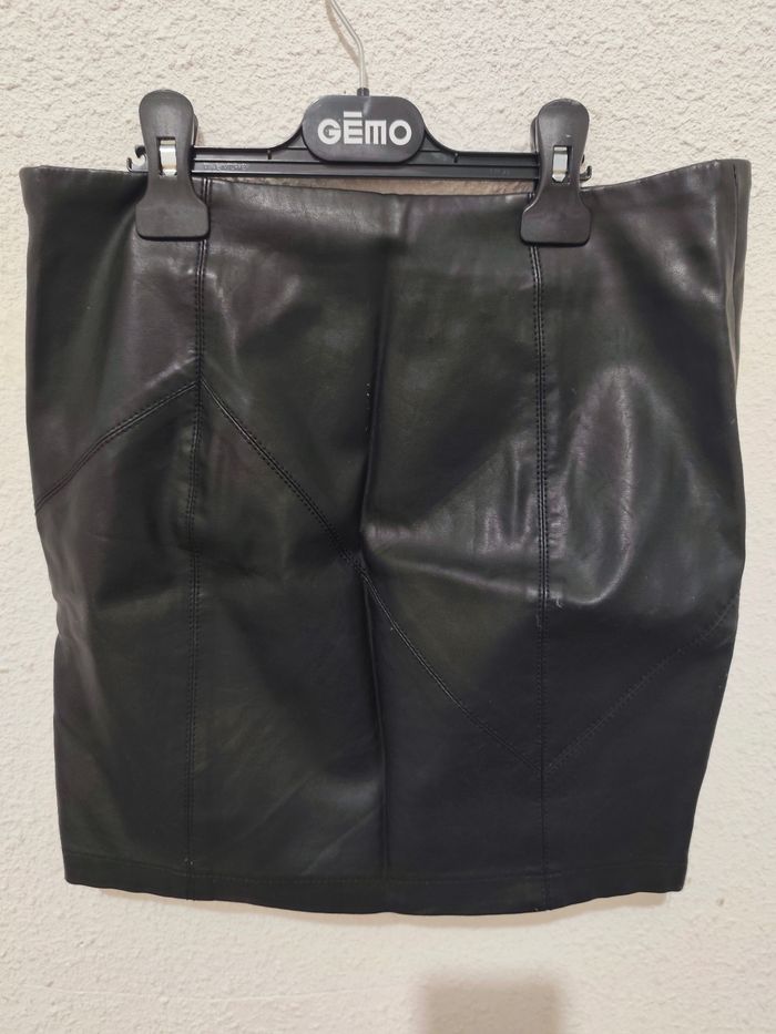Jupe simili cuir - photo numéro 3