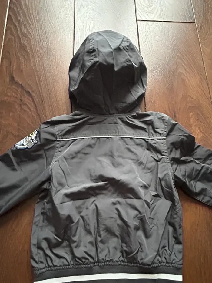 Veste légère mi saison coupe vent imperméable avec capuche garcon Catimini taille 4 ans - photo numéro 4