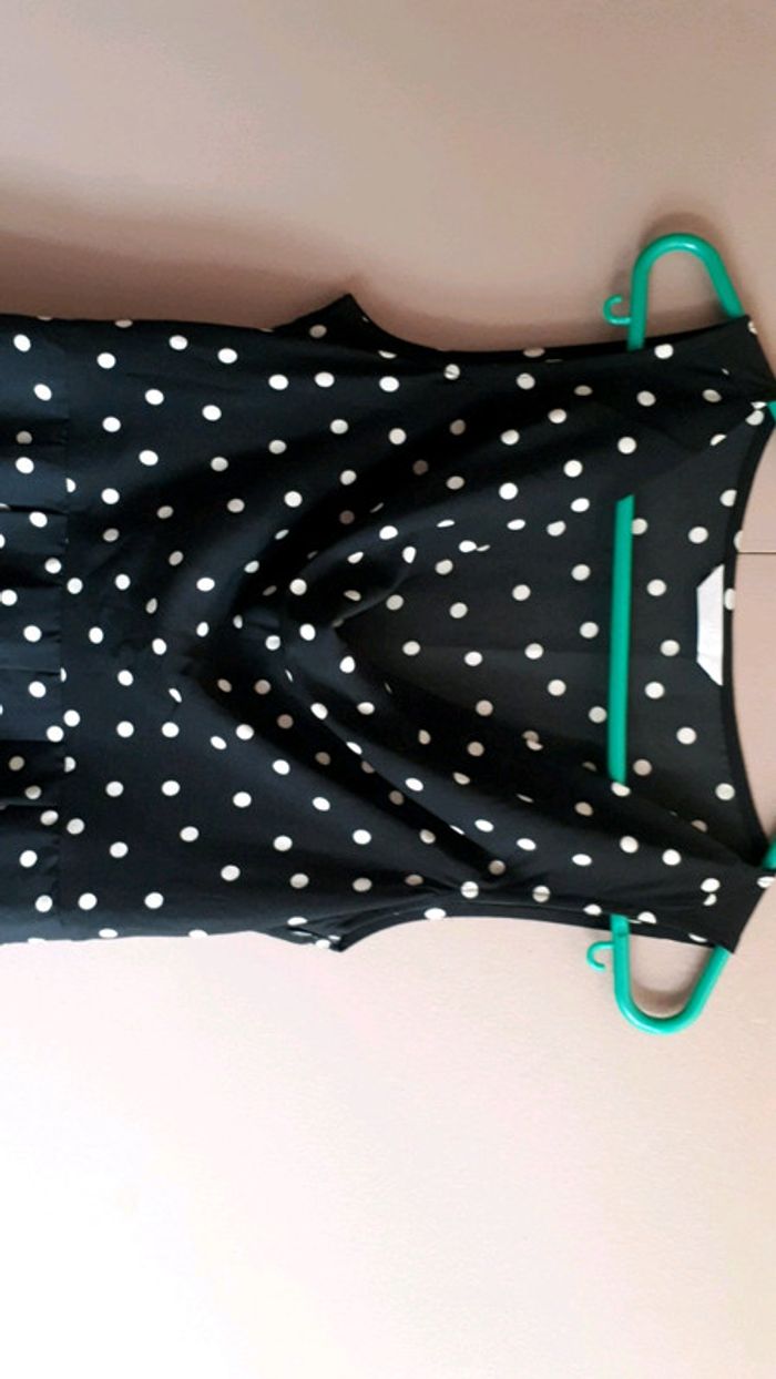 Robe noire à pois blanc - photo numéro 3