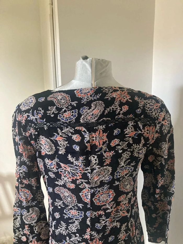 Robe noire à fleurs - photo numéro 7