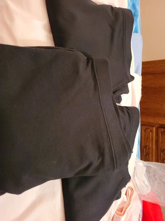 Lot de 3 pantalons taille 64 neuf - photo numéro 10