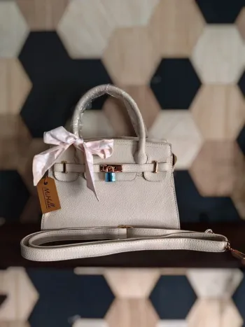 Sac à main avec foulard