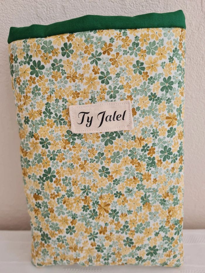 Pochette de protection pour livre ou liseuse petit format