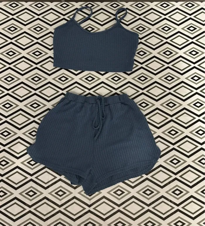 Pyjamas lot - photo numéro 3