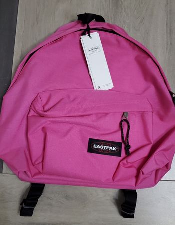Sac à Dos EASTPAK 24L Neuf.