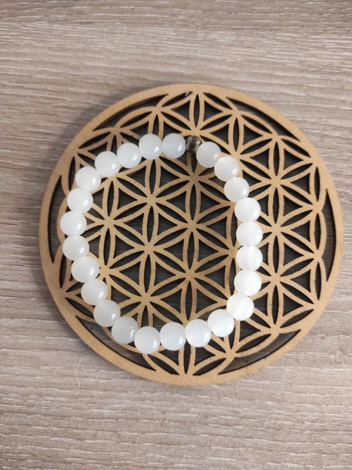 📿 Bracelet en pierre de lune – Perles 8 mm + perle métal (élastique) - photo numéro 3