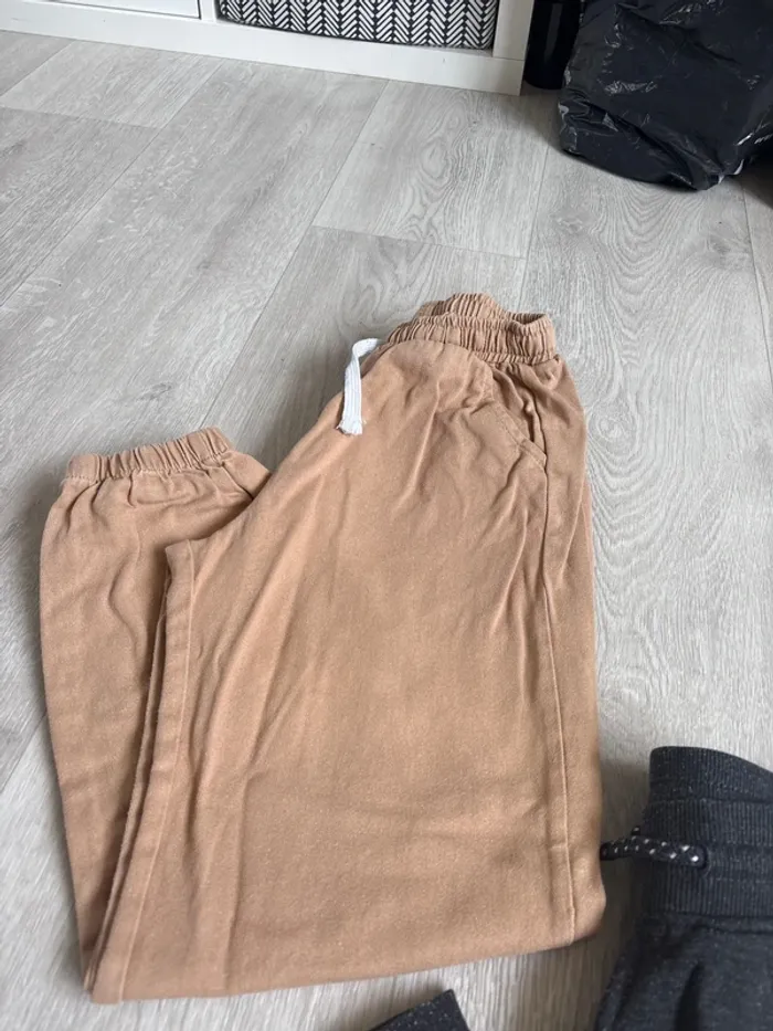 Lot 2 pantalons 9 ans - photo numéro 3