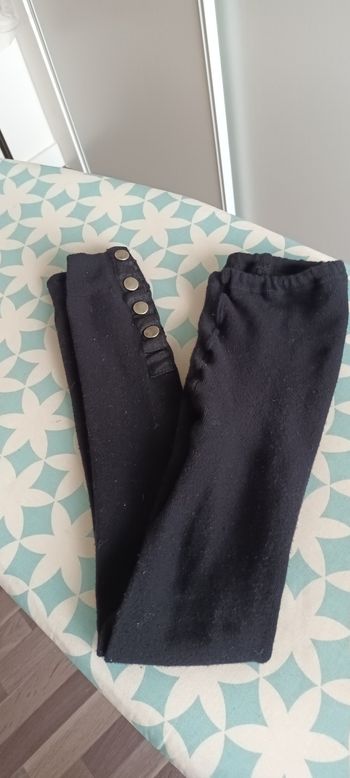 Un leggings noir 