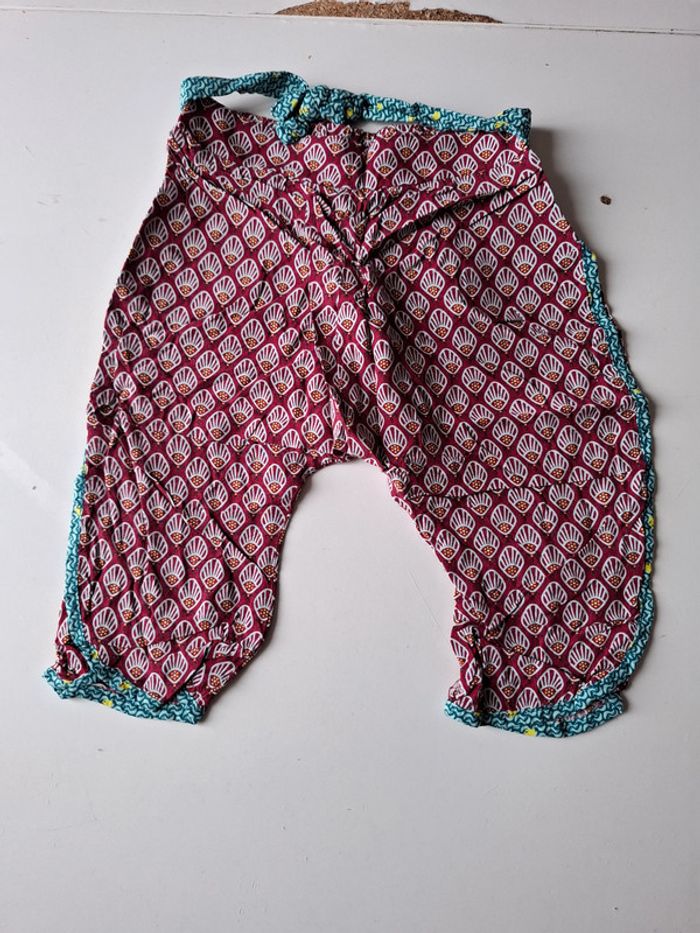 Sarouel léger Kiabi taille 12 mois