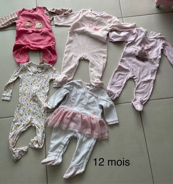 Pyjamas taille 12 mois