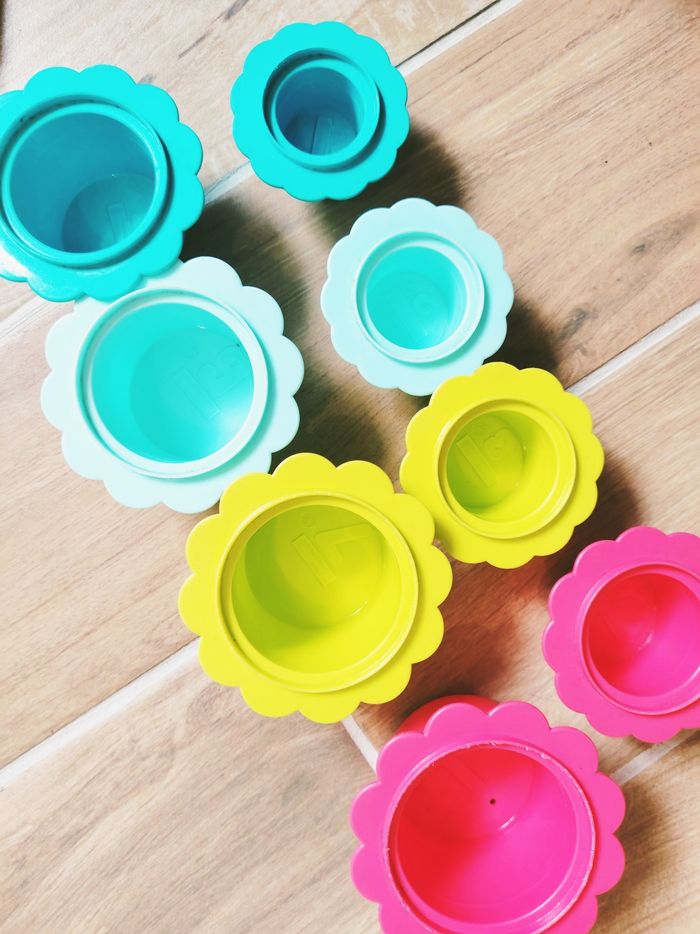 🦒Lot 8 Plots/ gobelets en plastique à emboîter dessins animaux et numéros marque Sophie la Girafe - photo numéro 5