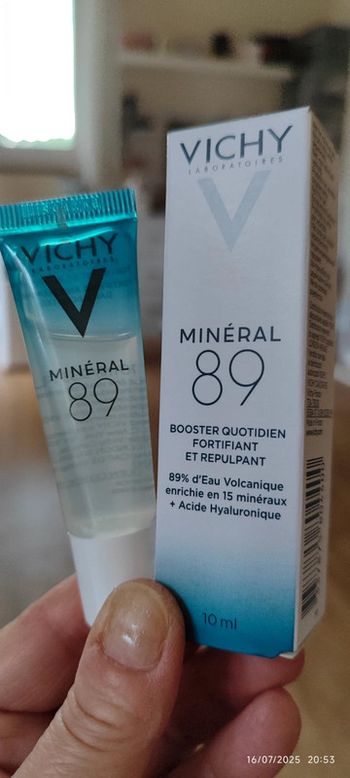 Vichy Mineral 89 booster quotidien fortifiant et repulpant 10 ml