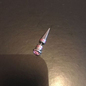 1 boucle d'oreille pic * prix 2e * kiki60230