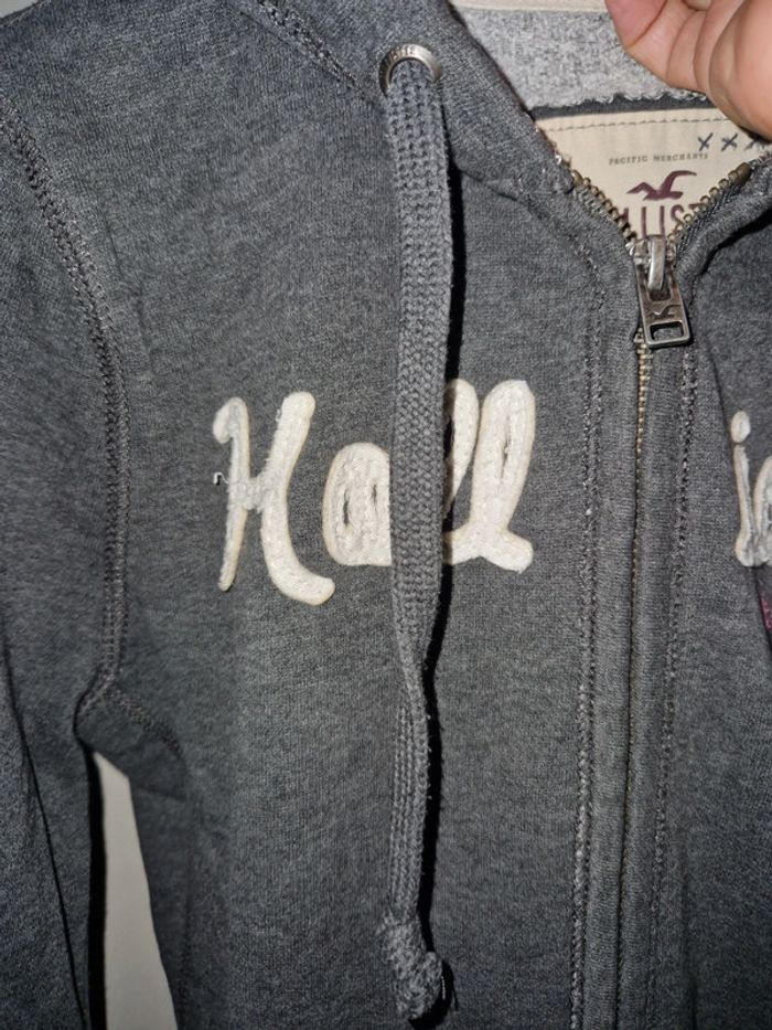 Sweat-shirt Hollister. - photo numéro 4