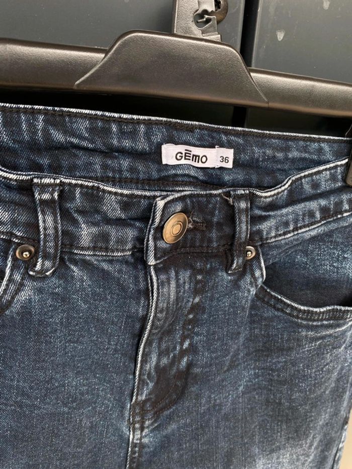 Jean slim bleu. T36 - photo numéro 2