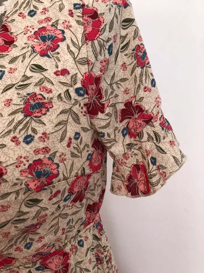 Robe fleurie - photo numéro 3