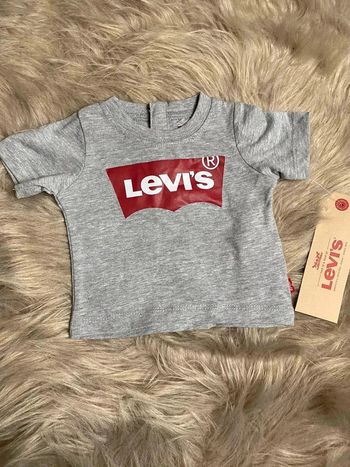 Tee shirt Lévis neuf