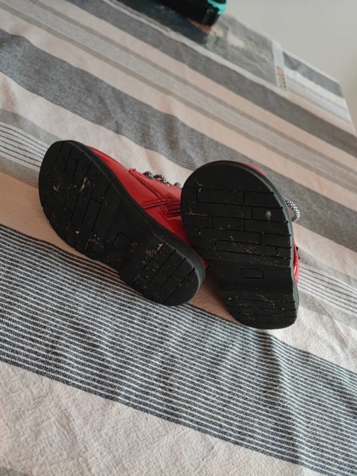 Chaussures taille 20 - photo numéro 5