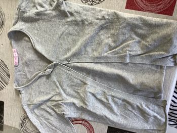 Gilet gris