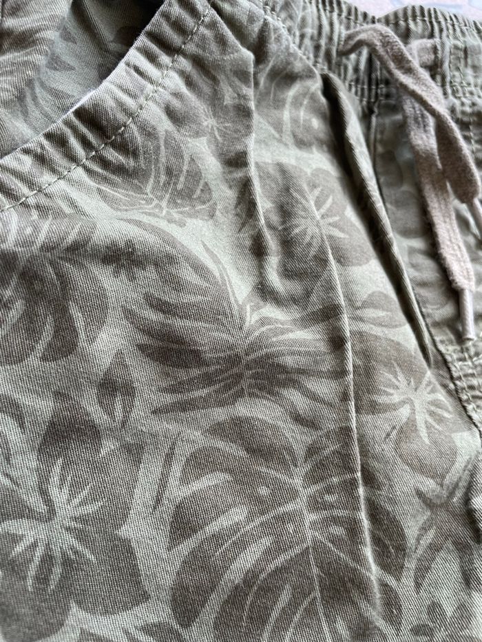 Short kaki - photo numéro 4