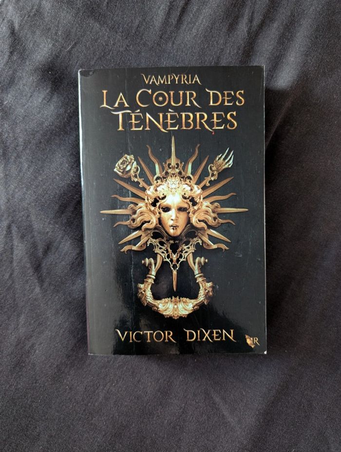 Vampyria tome 1 - la Cour des Ténèbres