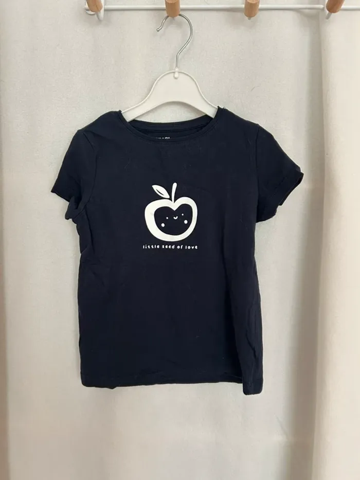 T shirt pomme bleu