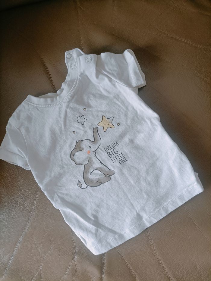 T-shirt éléphant 1 mois
