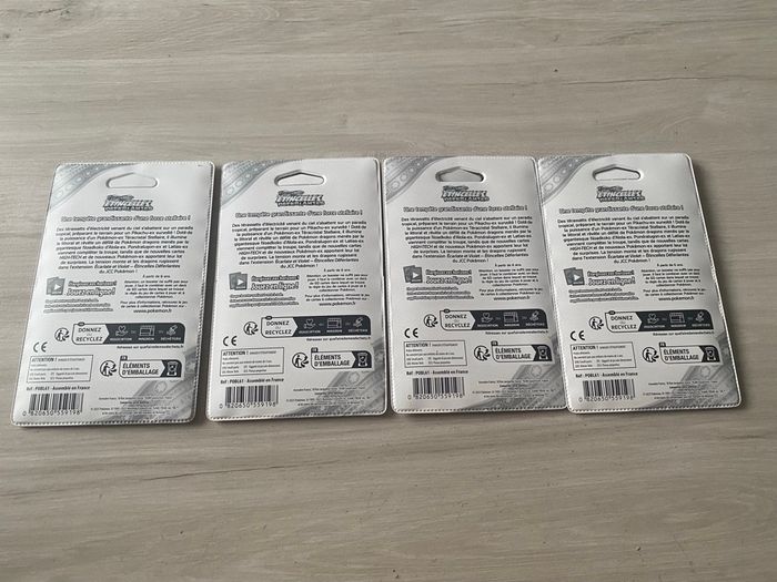 Blisters Pokémon Etincelles Deferlantes EV08 - photo numéro 2