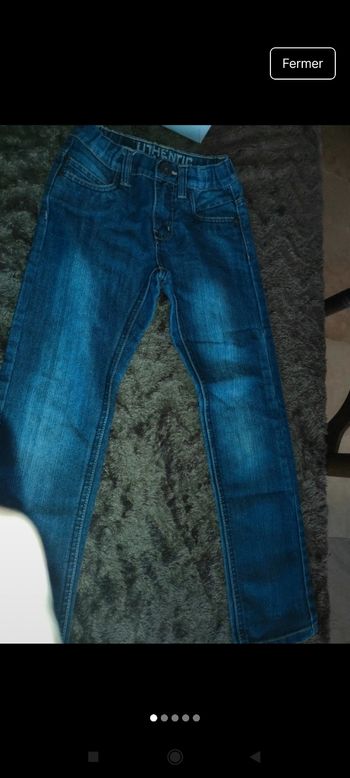 Très beau jeans e9