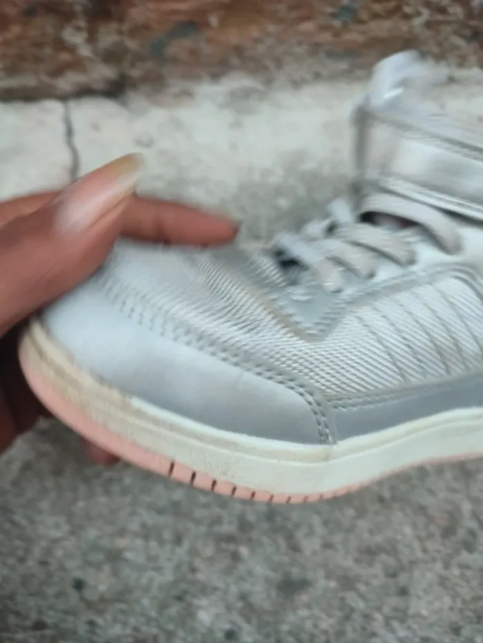 Chaussures basket taille 28 marque Okaïdi - photo numéro 14