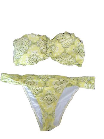 maillot de bain 2 pièces marque despi taille indique L/G = 42/44