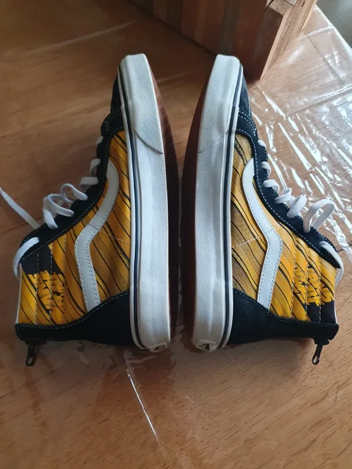 Vans montante - photo numéro 2