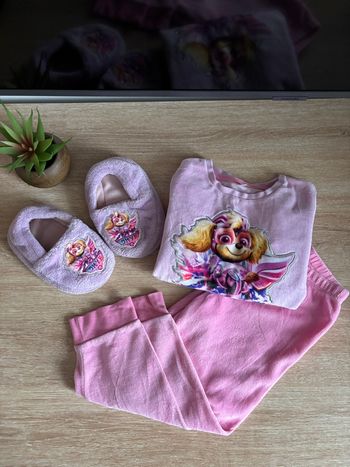 Lot pyjama Stella velour rose avec chausson fille 4 ans