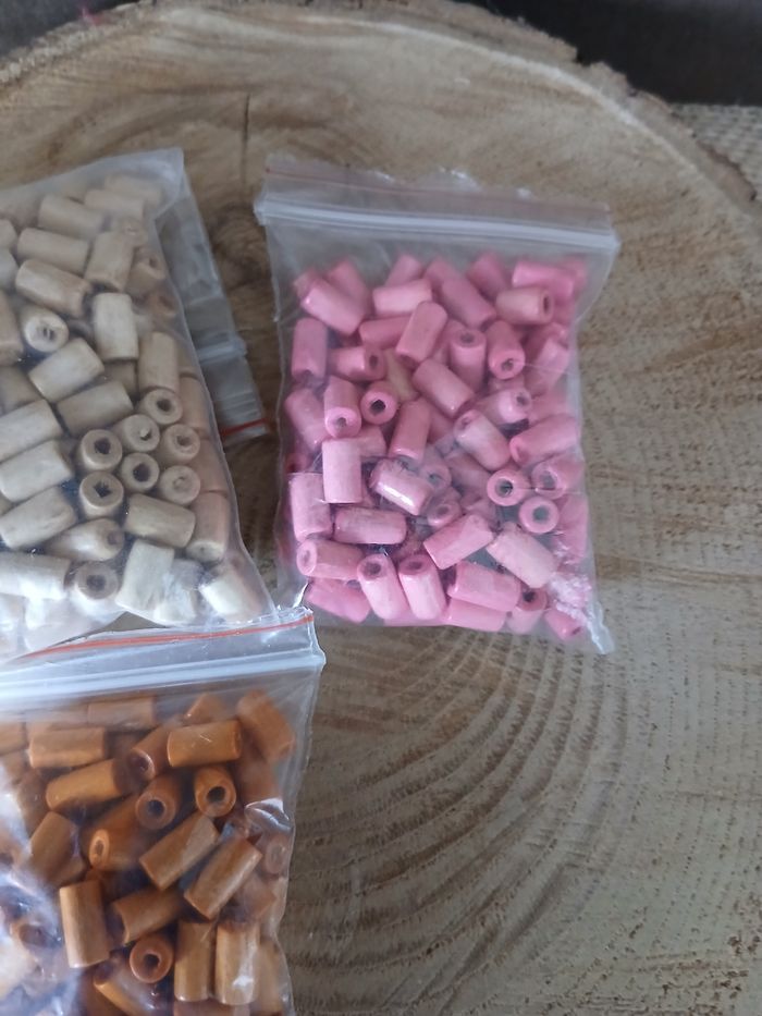 Lot de 30gramme de perles en bois tubes orange rose beige - photo numéro 4