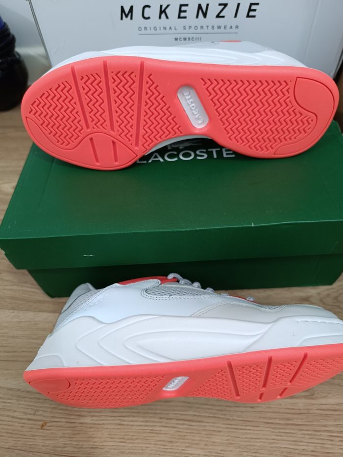 Basket femme neuf avec étiquette (150€ - photo numéro 2
