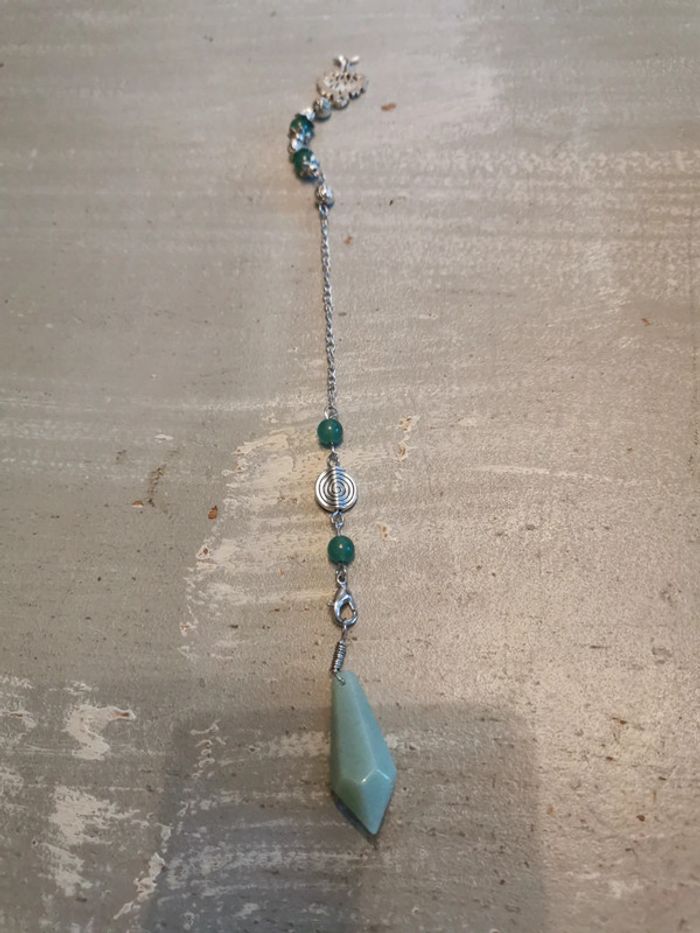 Pendule divinatoire radiesthésie pointe vert - photo numéro 1