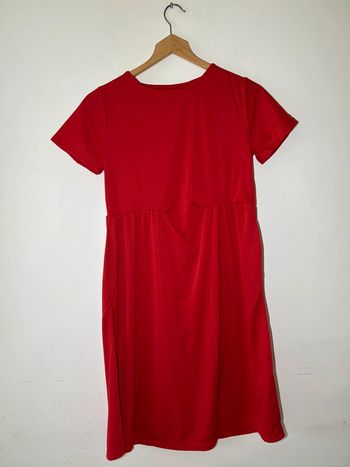 Robe rouge fluide – Taille 1