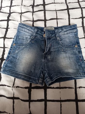 Short 4 ans