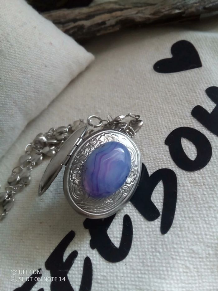 Médaillon ouvrable argenté et pierre naturelle - photo numéro 4