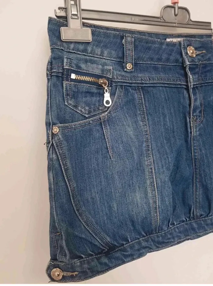 Jupe courte en  jean  taille 42 - photo numéro 2